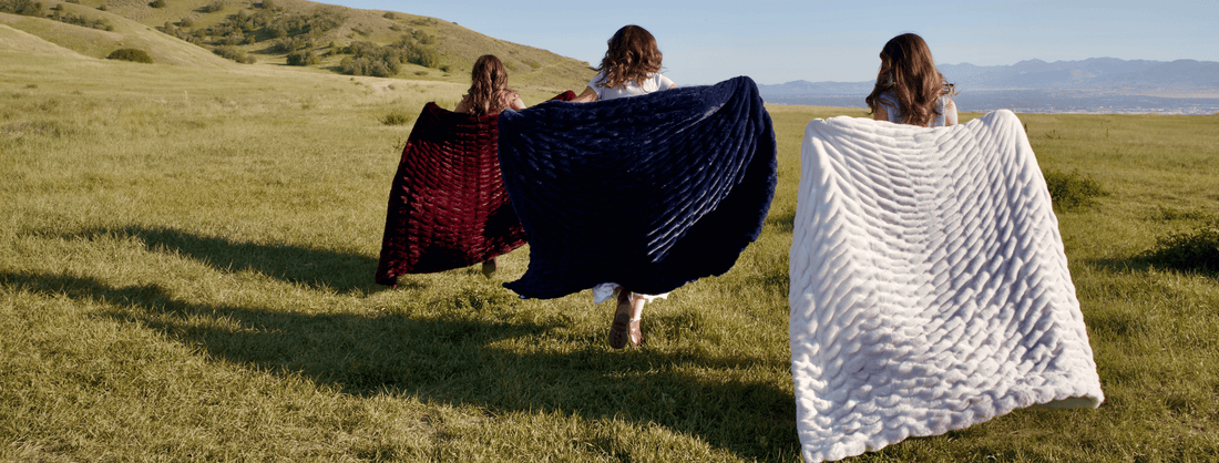 What Makes Minky Blankets So Luxuriously Comfortable?