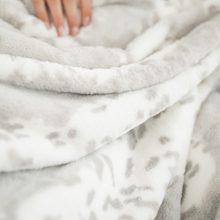 Load image into Gallery viewer, Arctic Lynx Minky Blanket | Posh Collection
