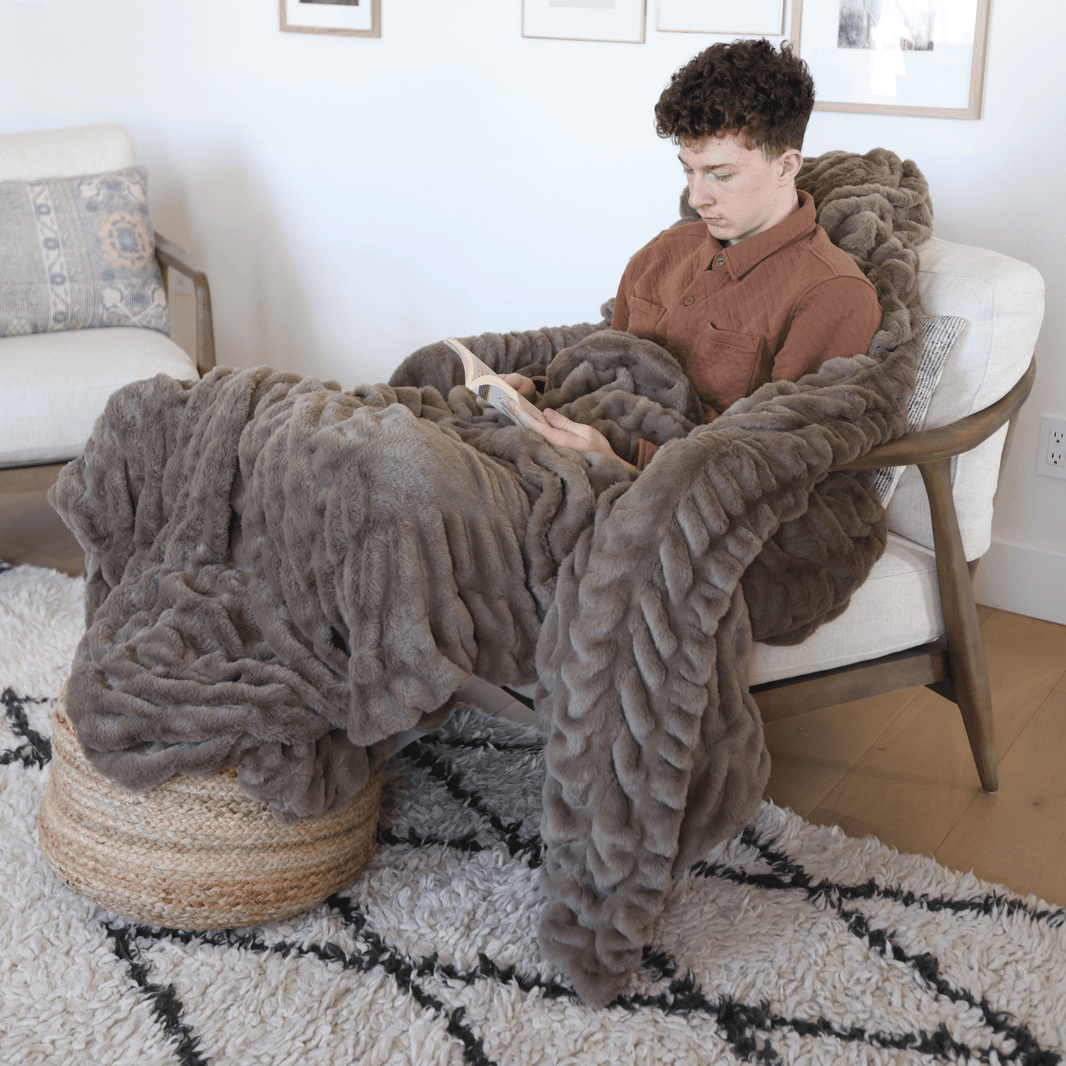Cranking 90s Minky Blanket main image 1